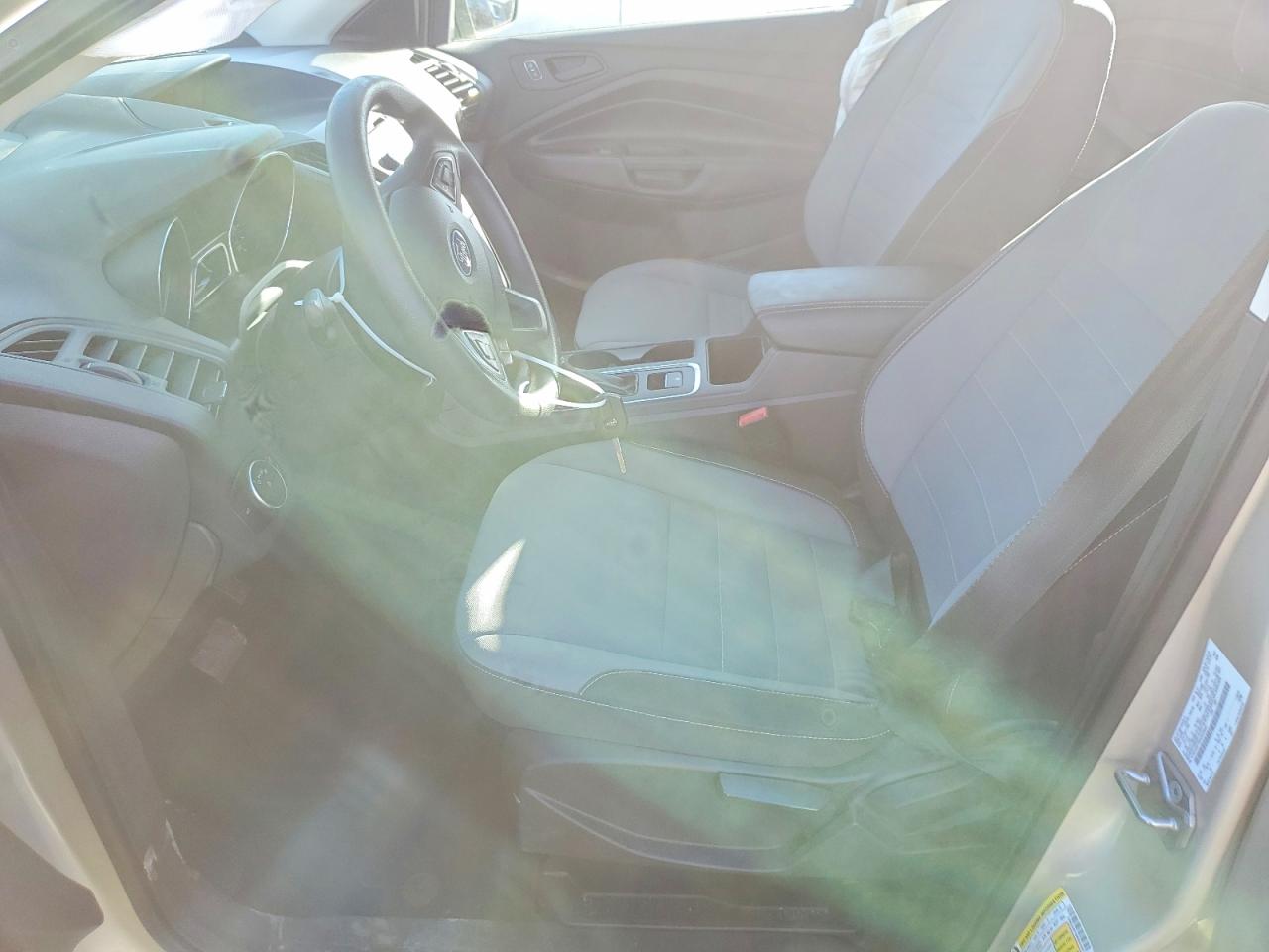 2017 FORD ESCAPE S photo 13