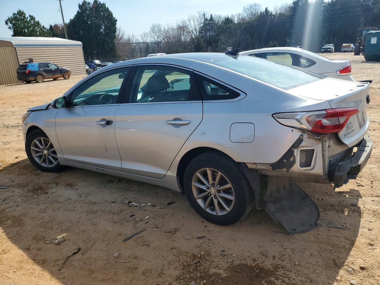 2015 HYUNDAI SONATA SE photo 4