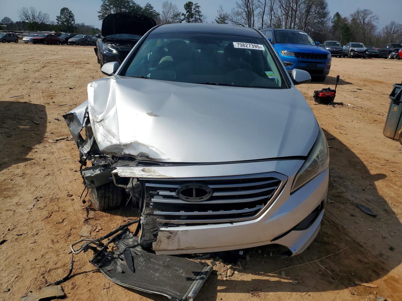 2015 HYUNDAI SONATA SE photo 13