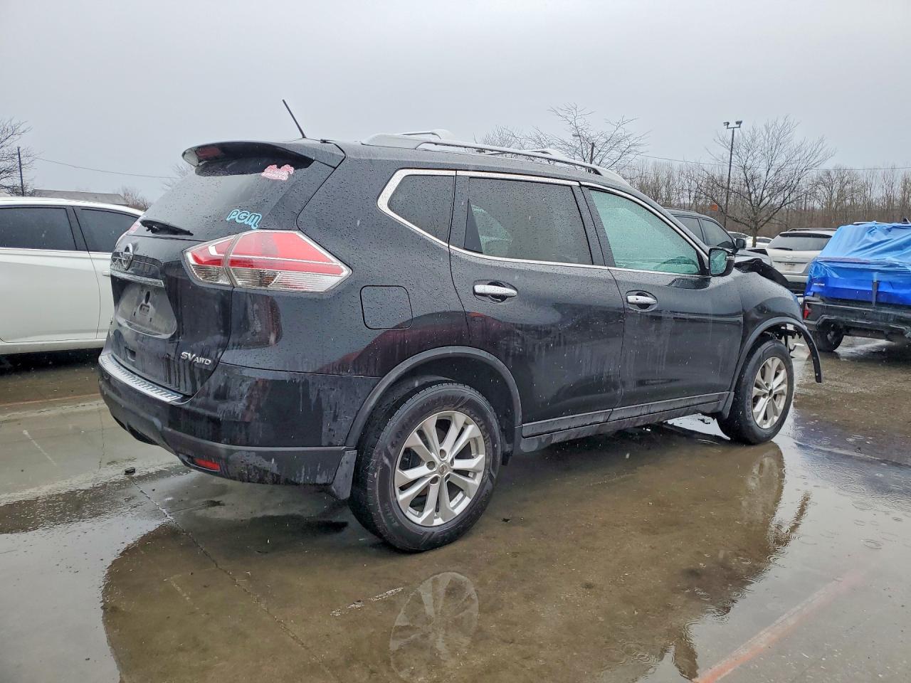 2016 NISSAN ROGUE SV photo 5