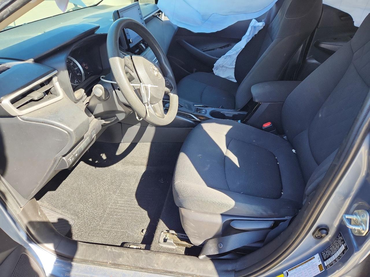 2022 TOYOTA COROLLA LE photo 13