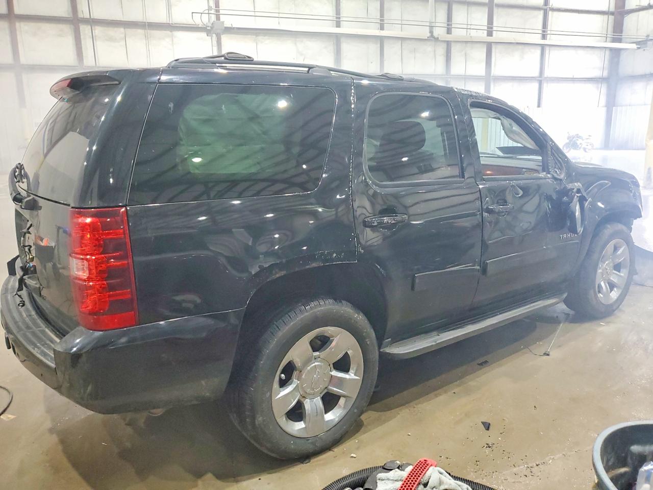 2011 CHEVROLET TAHOE C1500 LS photo 5