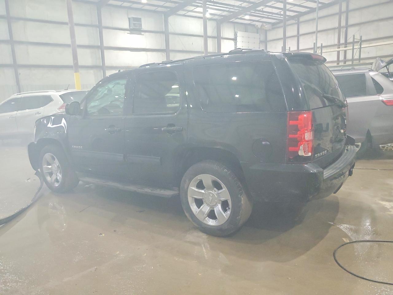 2011 CHEVROLET TAHOE C1500 LS photo 3