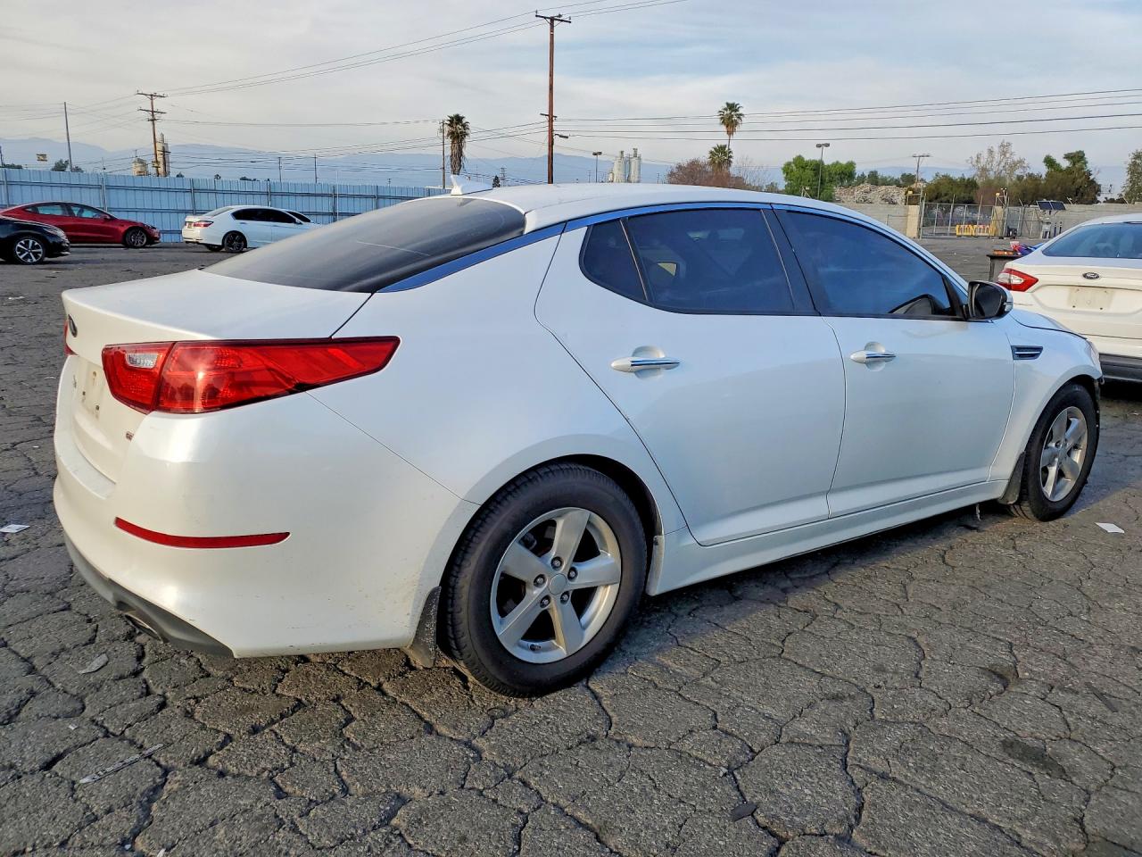 2015 KIA OPTIMA LX photo 3