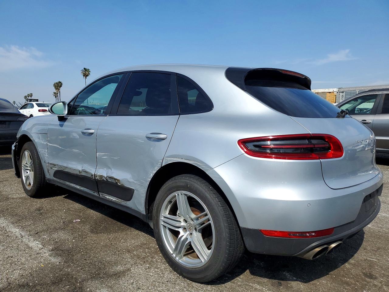 2015 PORSCHE MACAN S photo 4