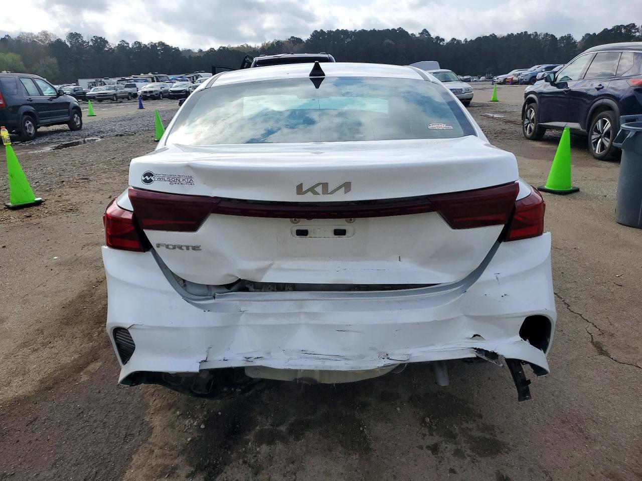 2024 KIA FORTE LXS photo 11