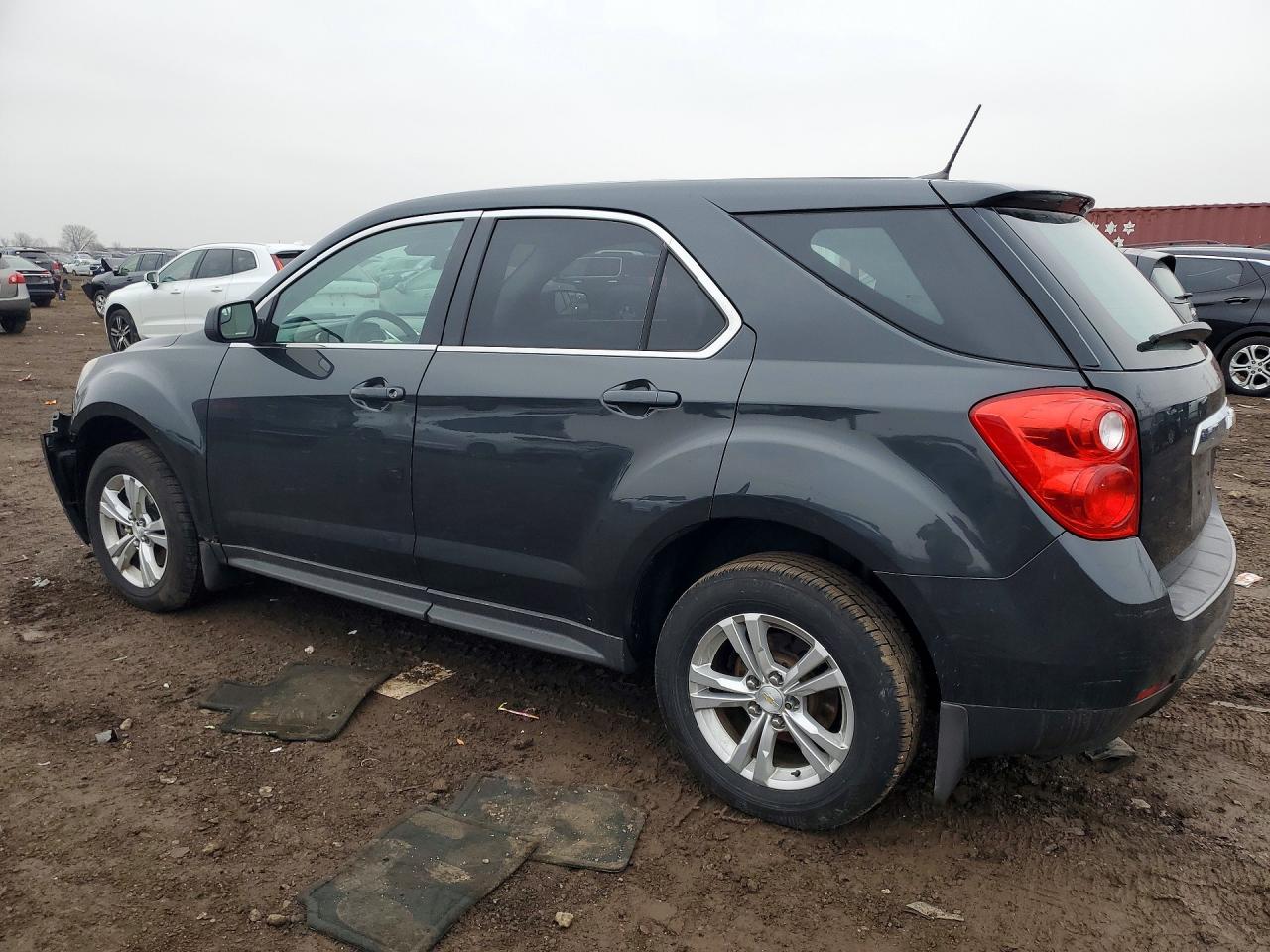 2013 CHEVROLET EQUINOX LS photo 3
