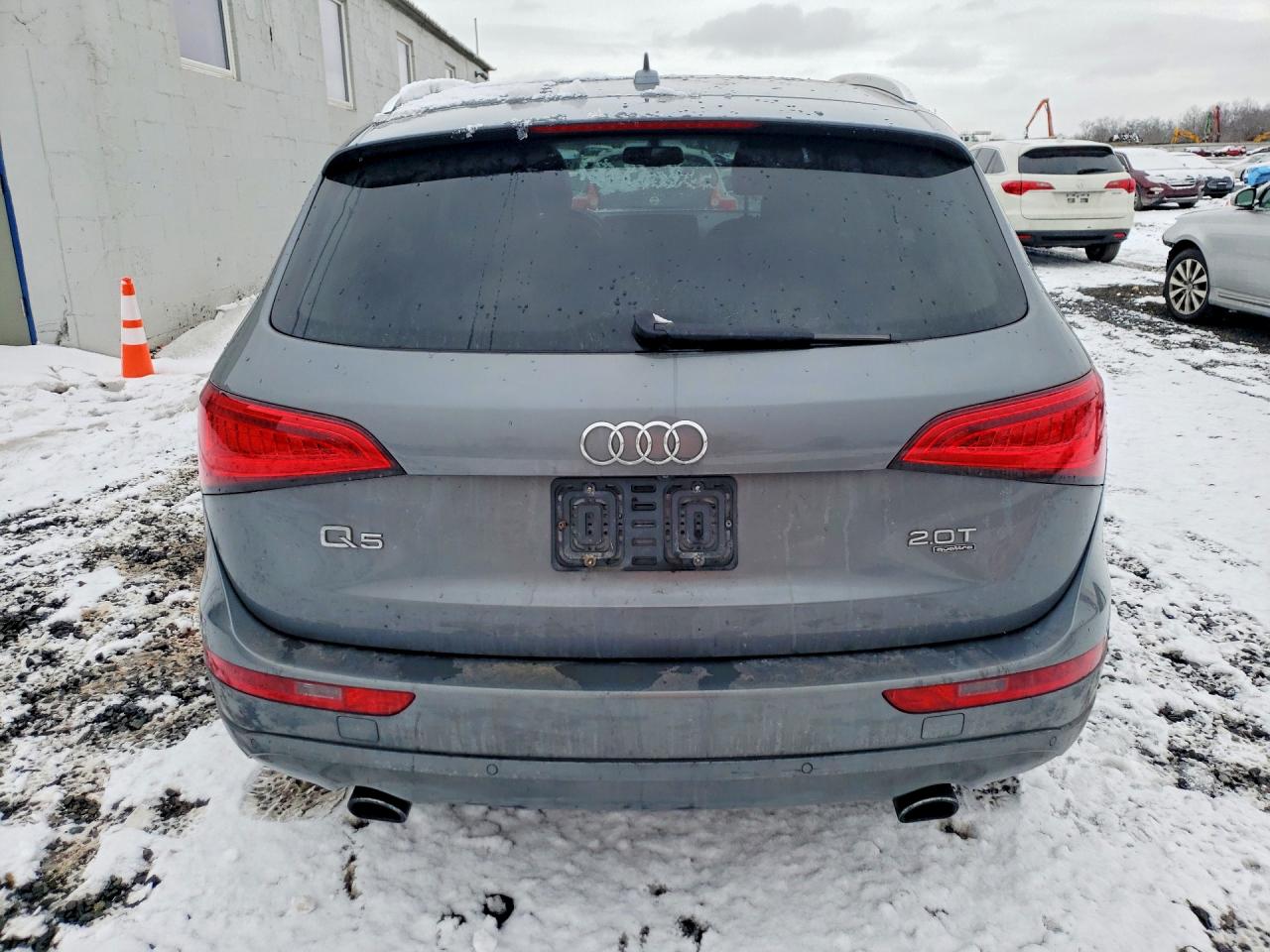 2013 AUDI Q5 photo 11