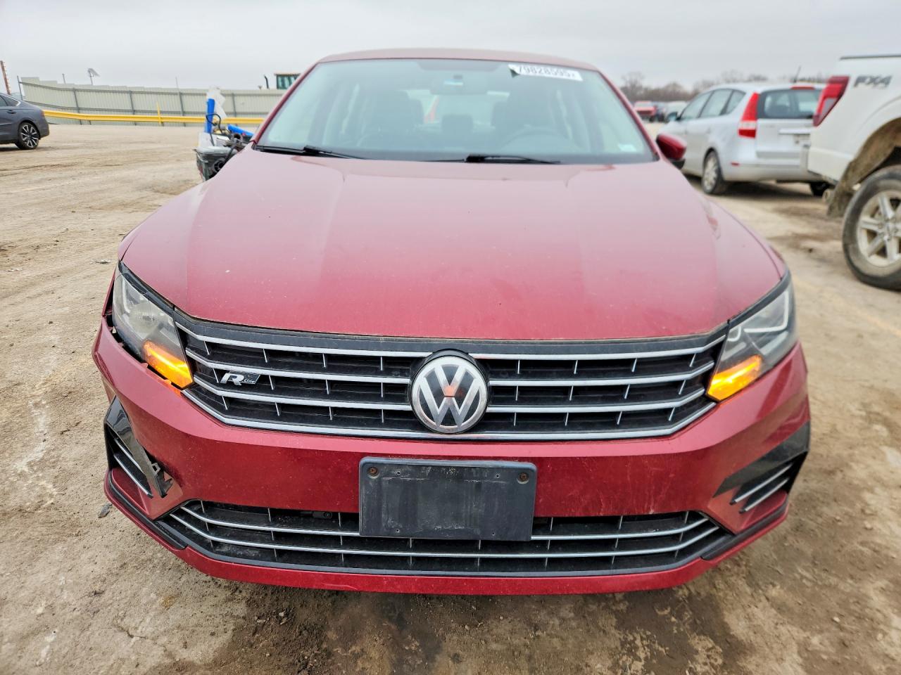 2017 VOLKSWAGEN PASSAT R-LINE photo 9