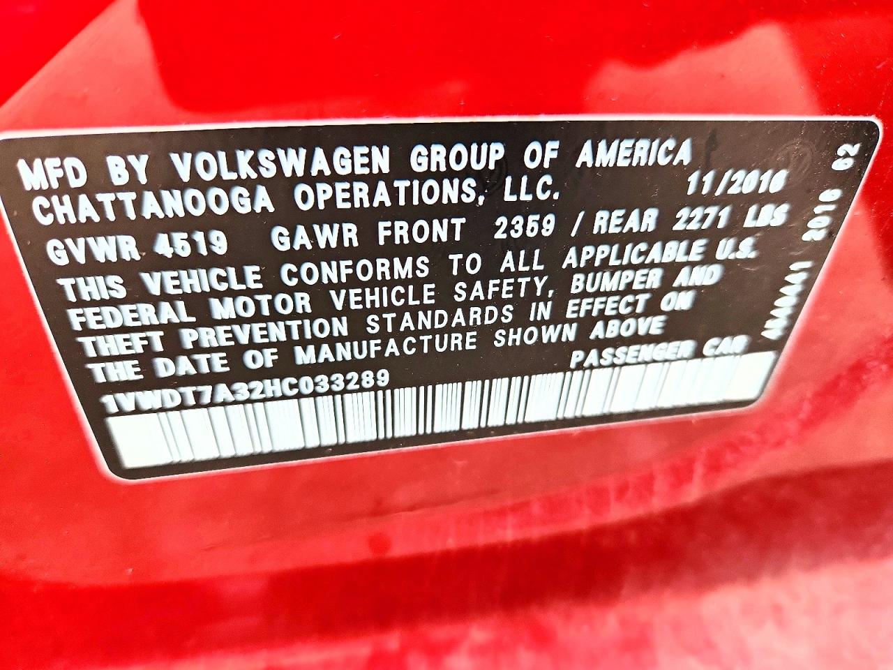 2017 VOLKSWAGEN PASSAT R-LINE photo 23