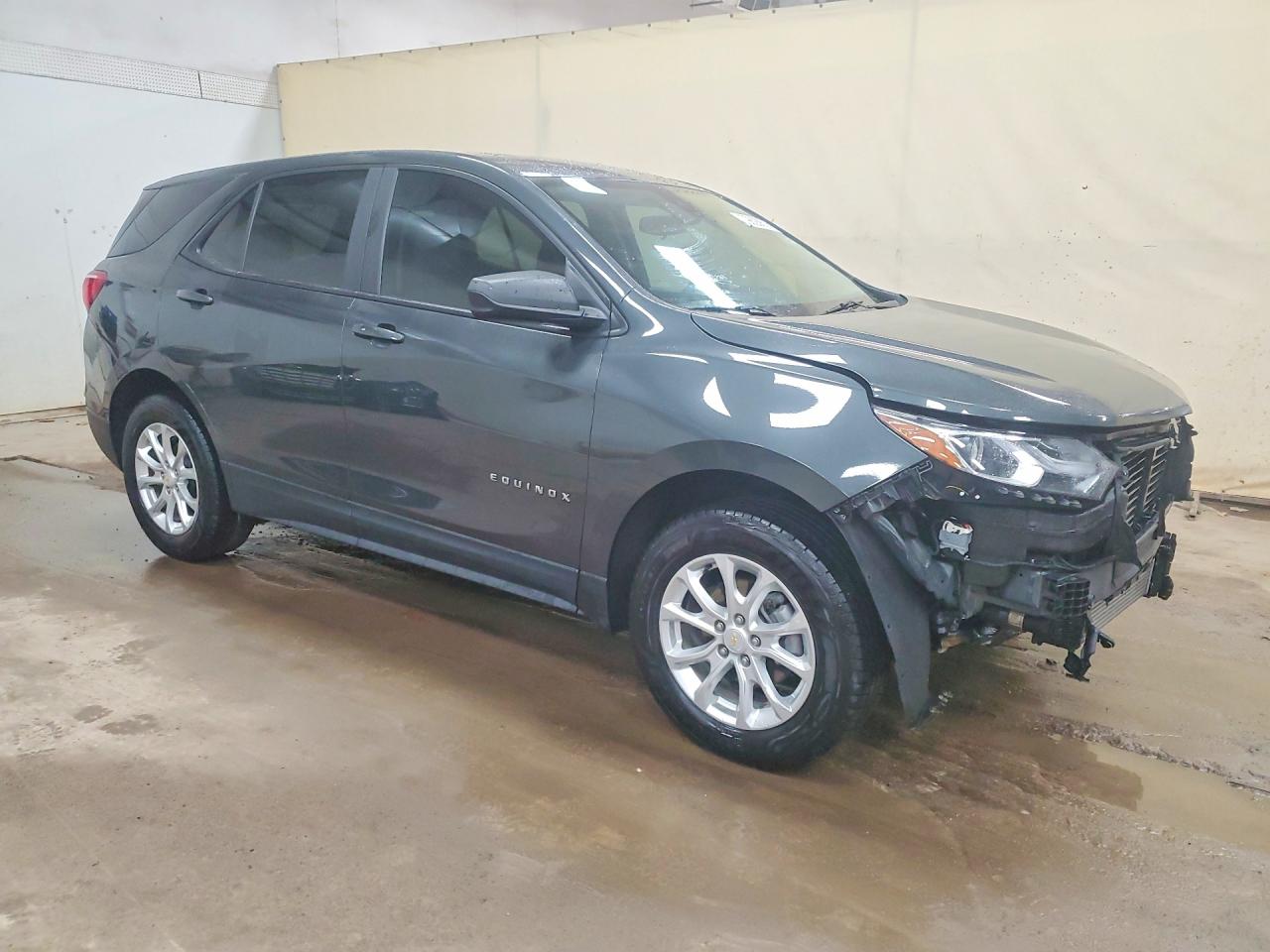 2020 CHEVROLET EQUINOX LS photo 4