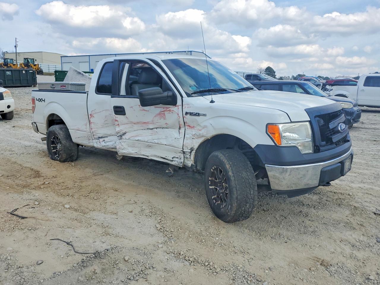 2013 FORD F150 SUPER CAB photo 4