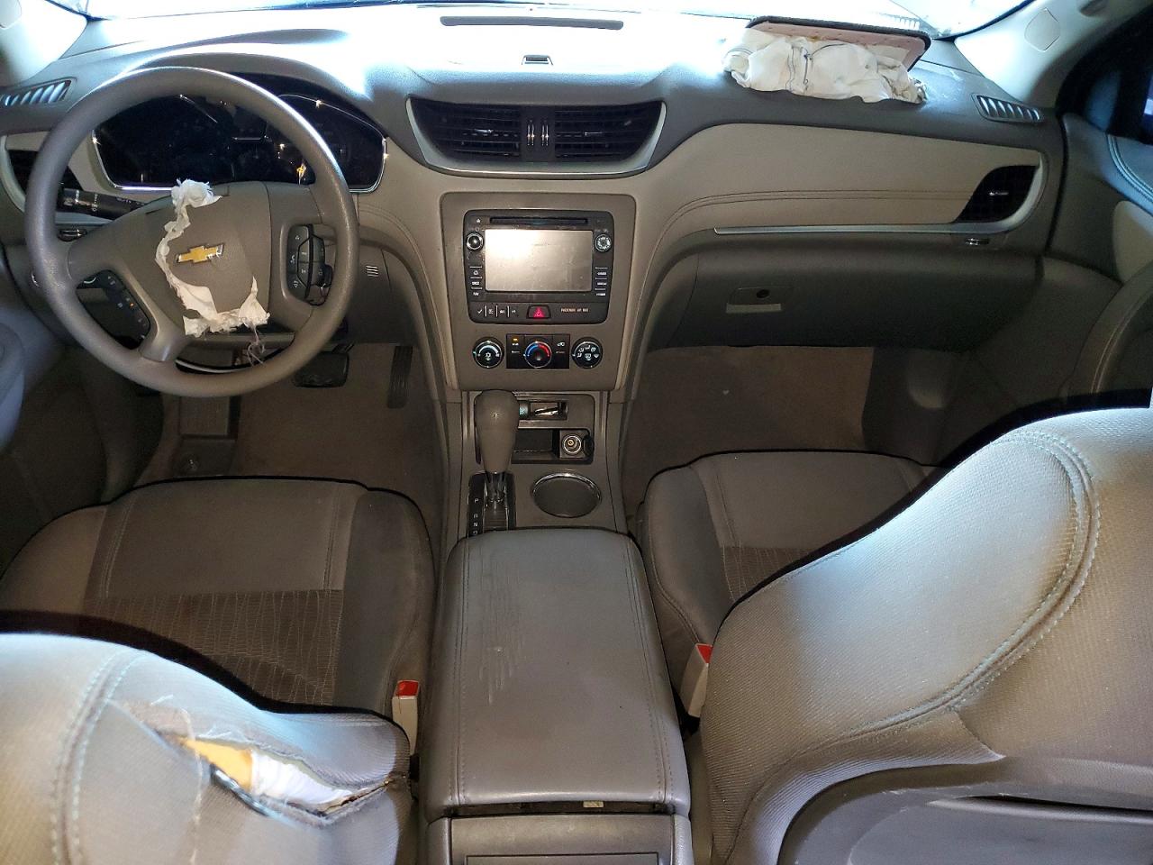 2014 CHEVROLET TRAVERSE LS photo 8