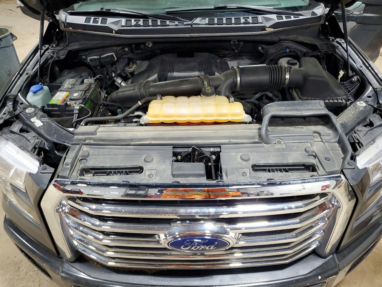 2017 FORD F150 SUPERCREW photo 31