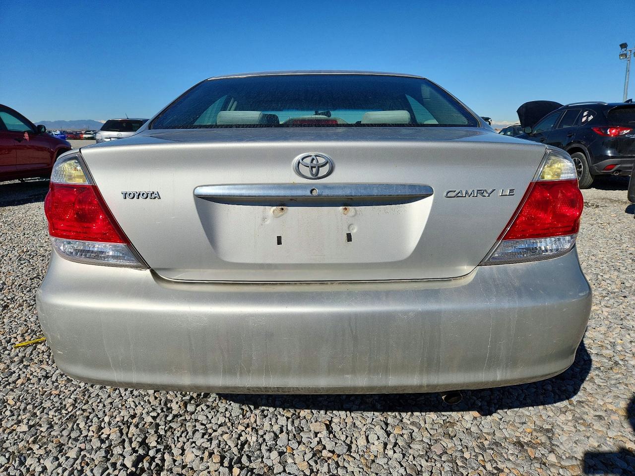 2005 TOYOTA CAMRY LE photo 11