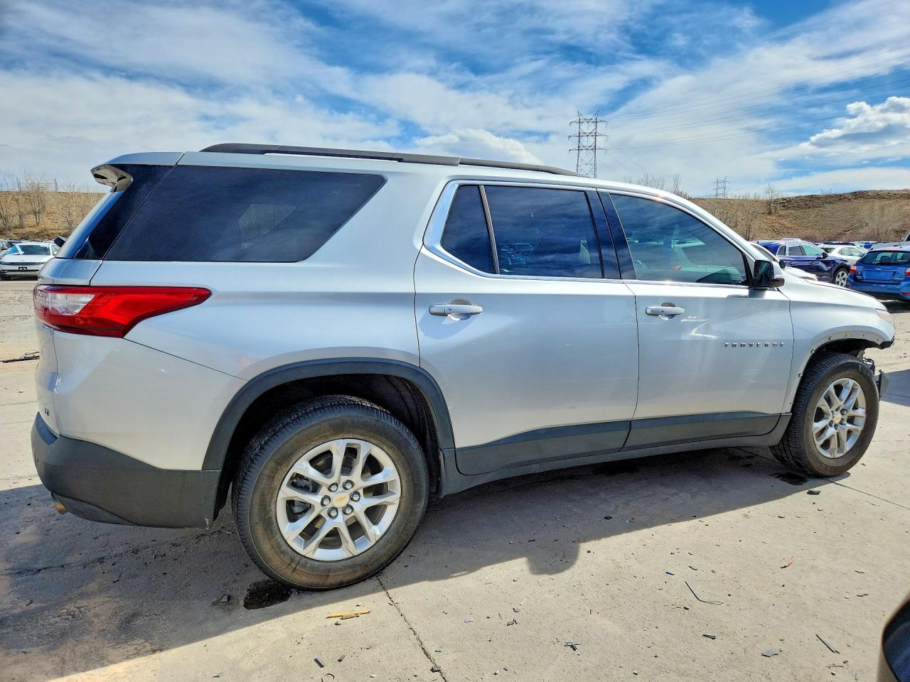 2020 CHEVROLET TRAVERSE LT photo 7