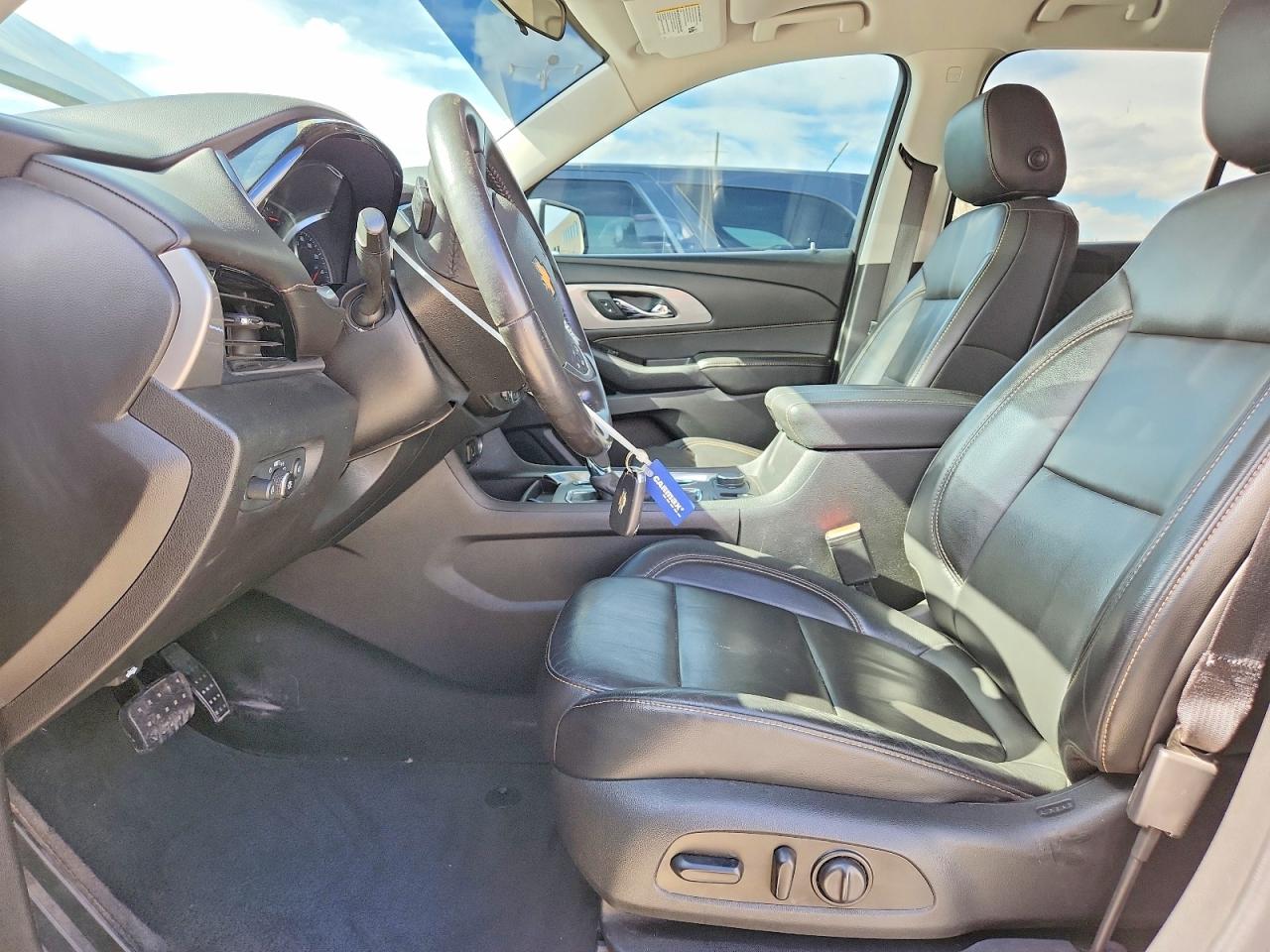 2020 CHEVROLET TRAVERSE LT photo 19