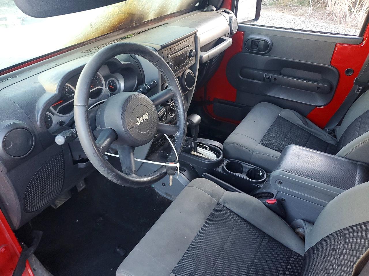 2010 JEEP WRANGLER UNLIMITED SPORT photo 8