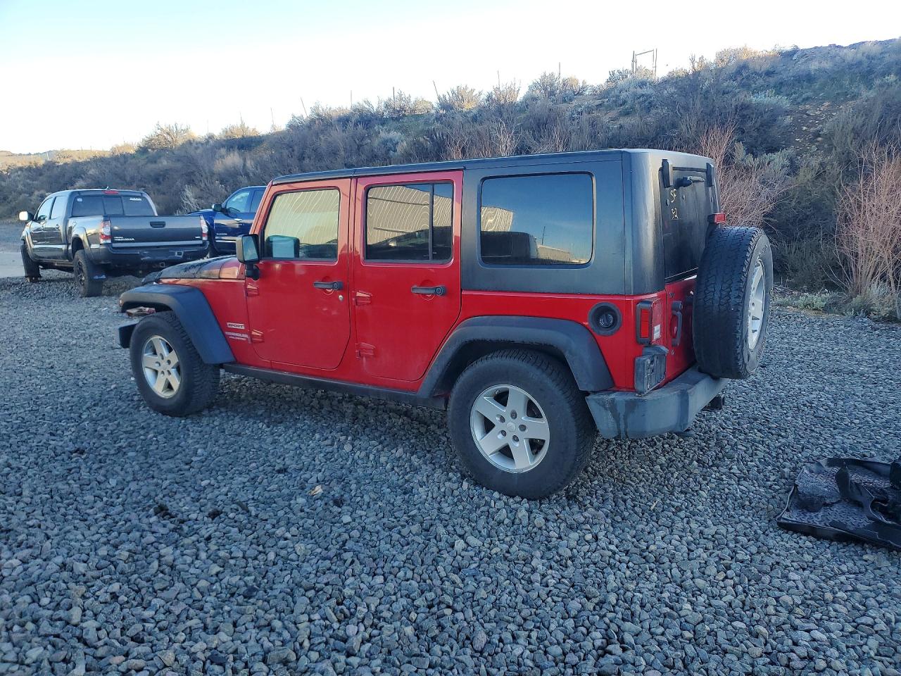 2010 JEEP WRANGLER UNLIMITED SPORT photo 2