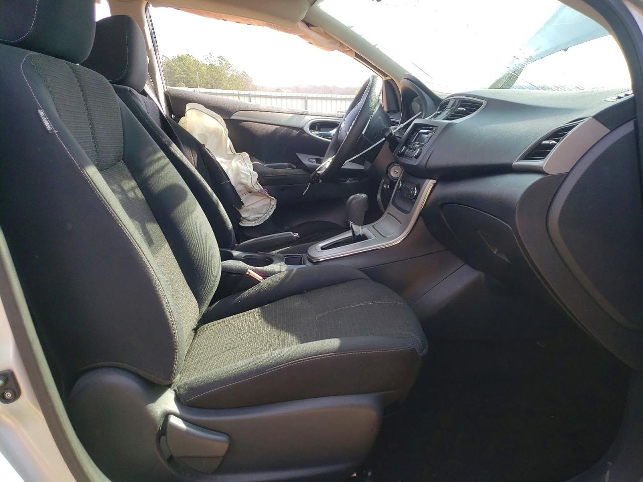2015 NISSAN SENTRA S photo 13