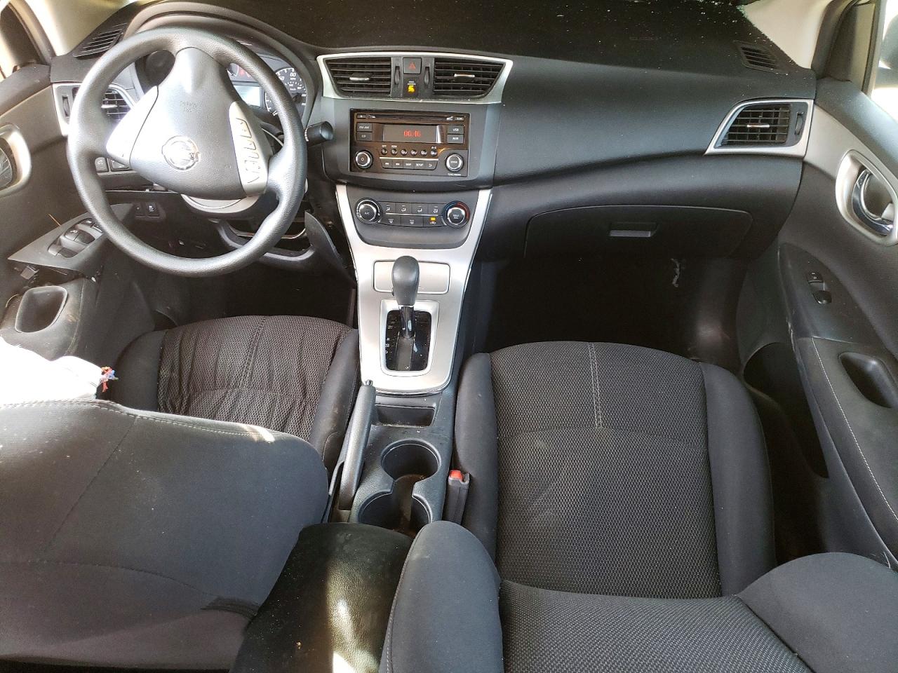 2015 NISSAN SENTRA S photo 15