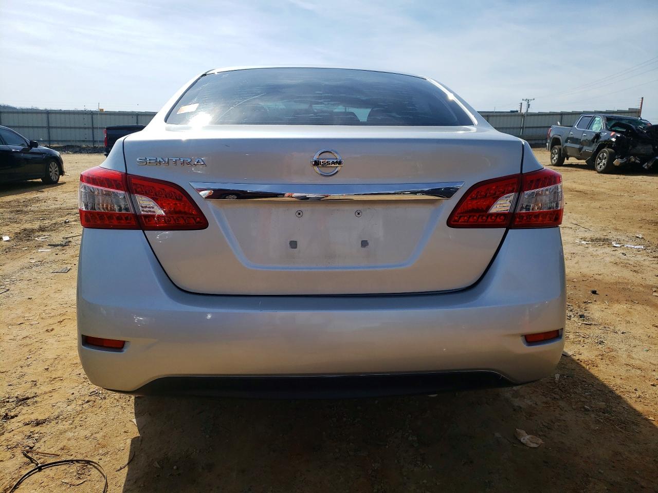 2015 NISSAN SENTRA S photo 11