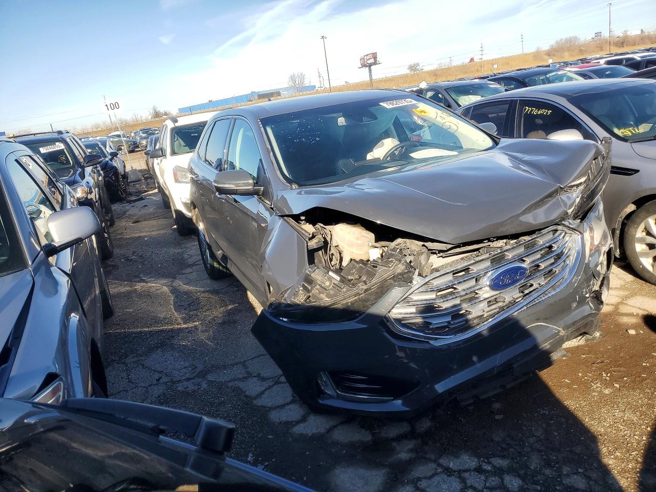 2021 FORD EDGE TITANIUM photo 4