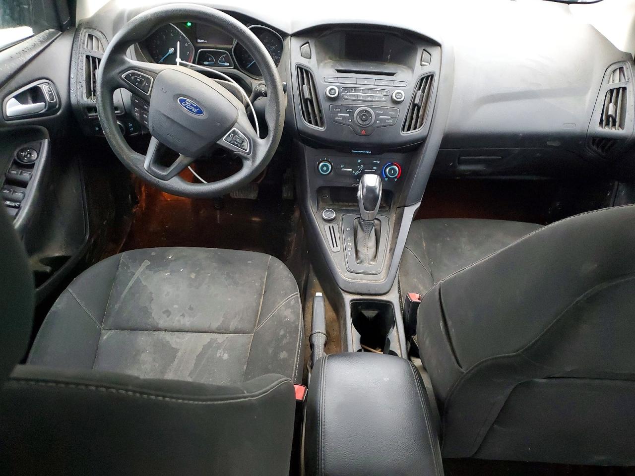 2015 FORD FOCUS SE photo 15