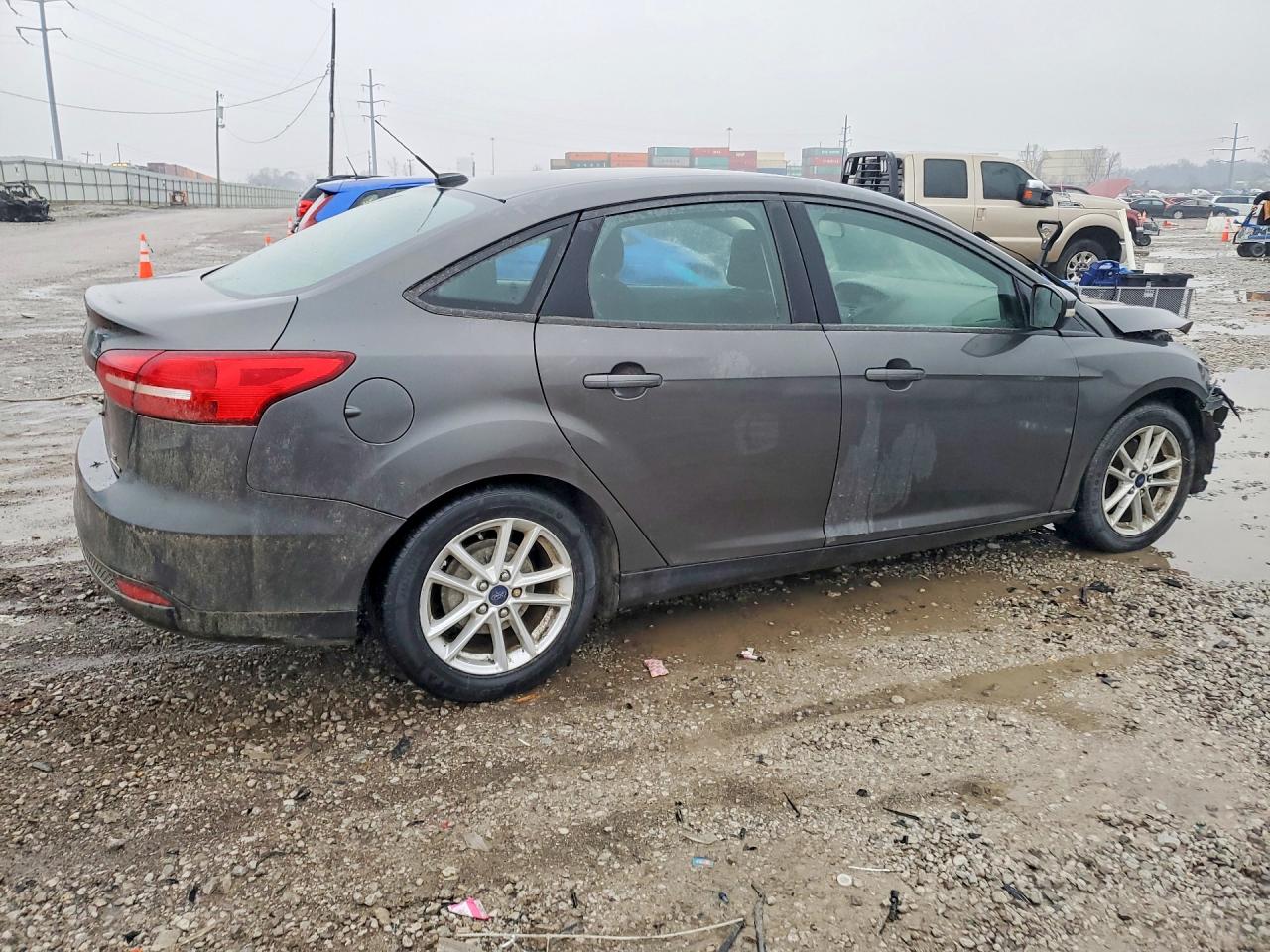 2015 FORD FOCUS SE photo 5