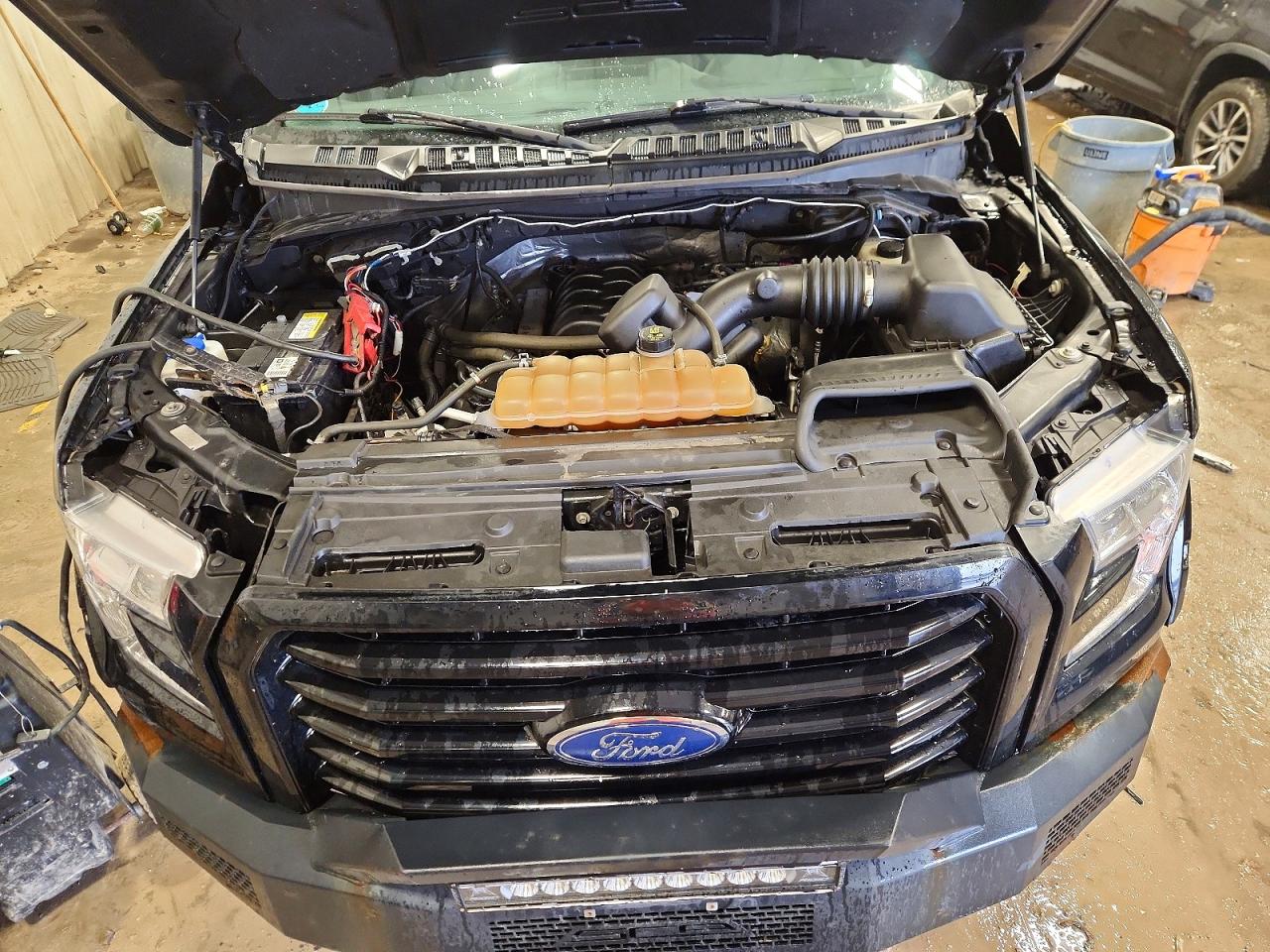 2017 FORD F150 SUPERCREW photo 31