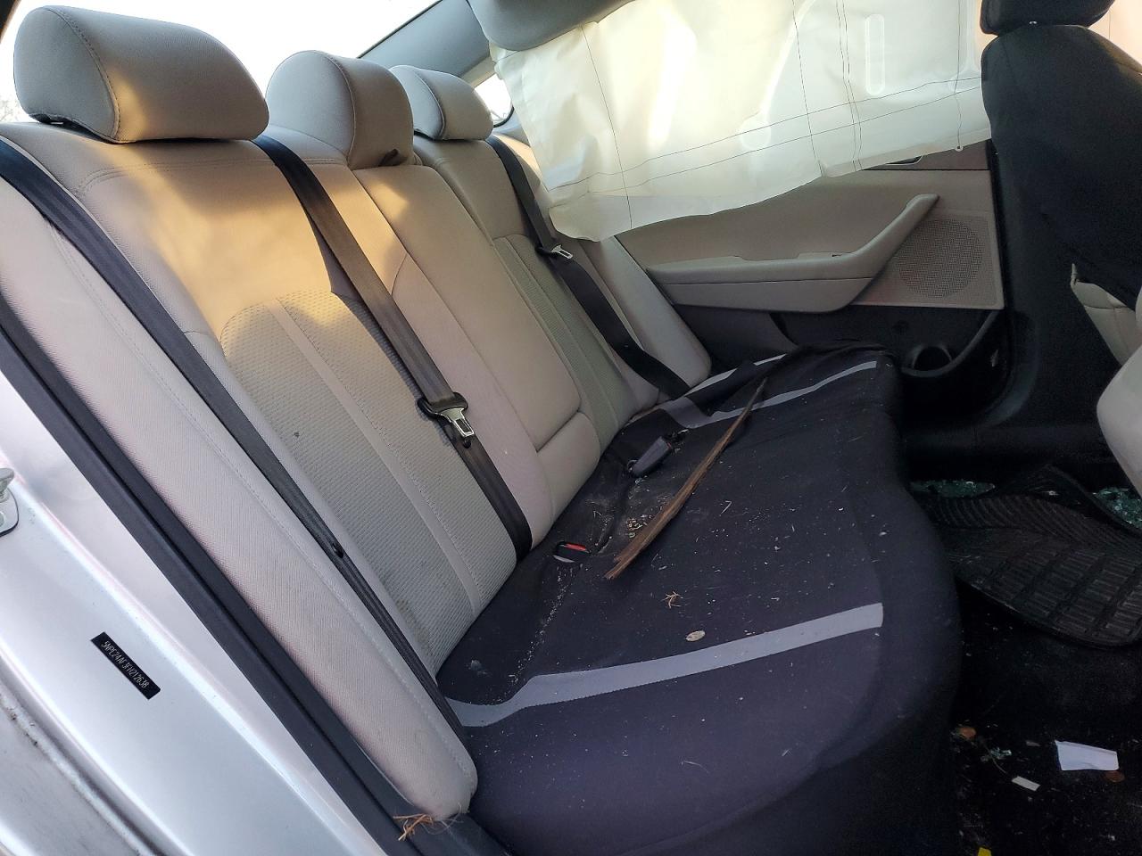 2015 HYUNDAI SONATA SE photo 19