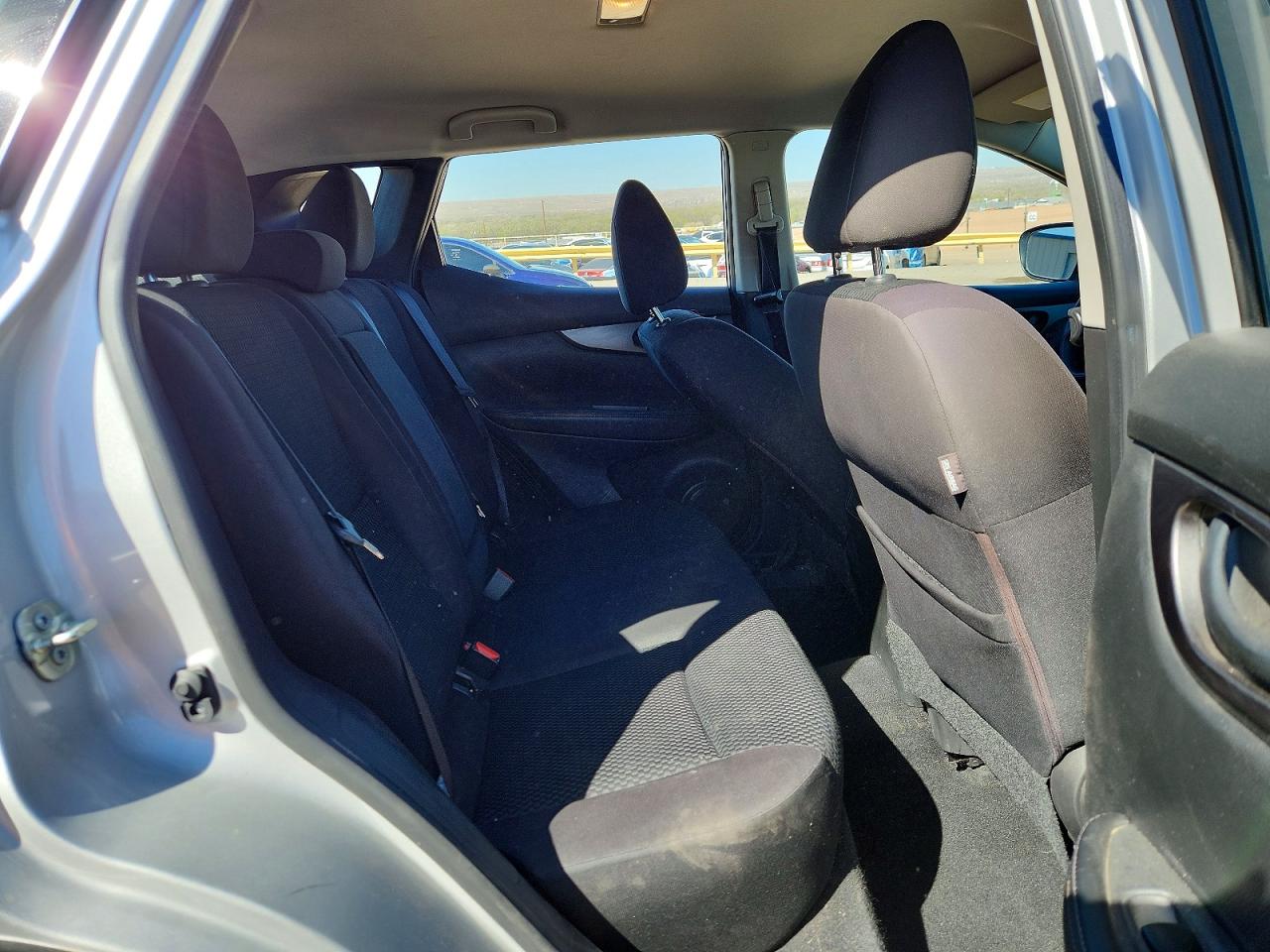 2018 NISSAN ROGUE SPORT S photo 10