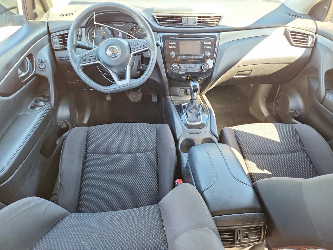 2018 NISSAN ROGUE SPORT S photo 8