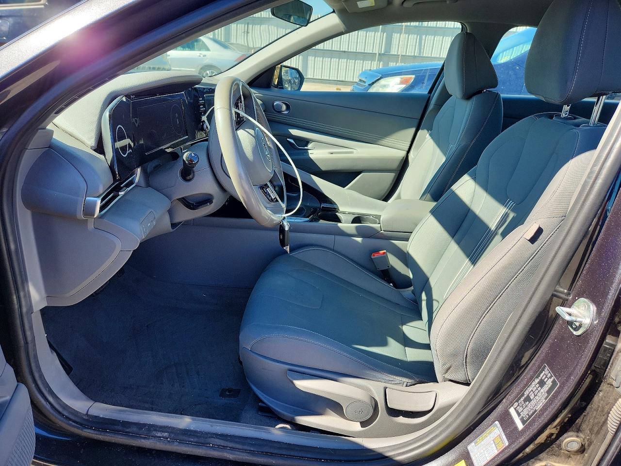 2022 HYUNDAI ELANTRA SEL photo 19