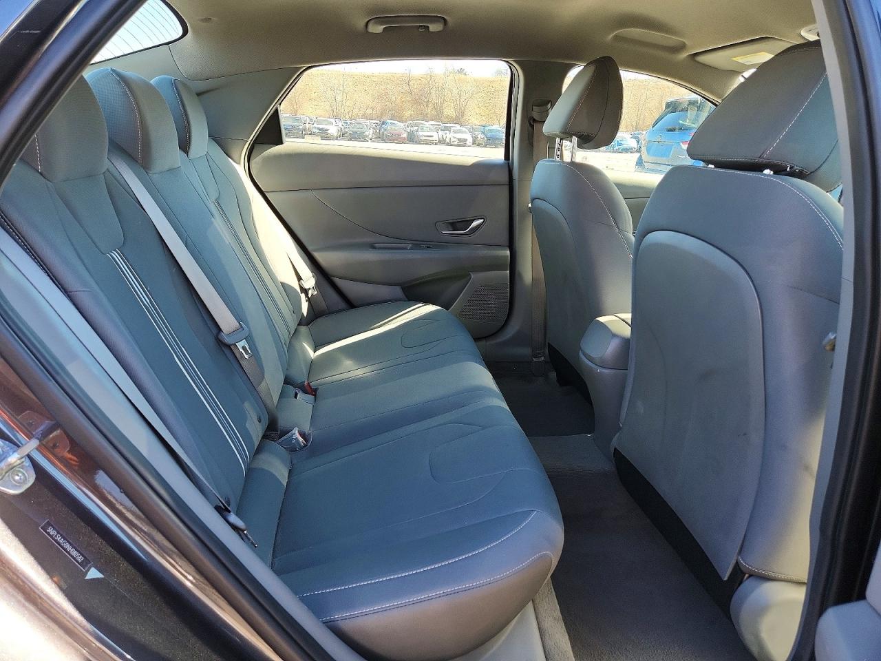 2022 HYUNDAI ELANTRA SEL photo 28