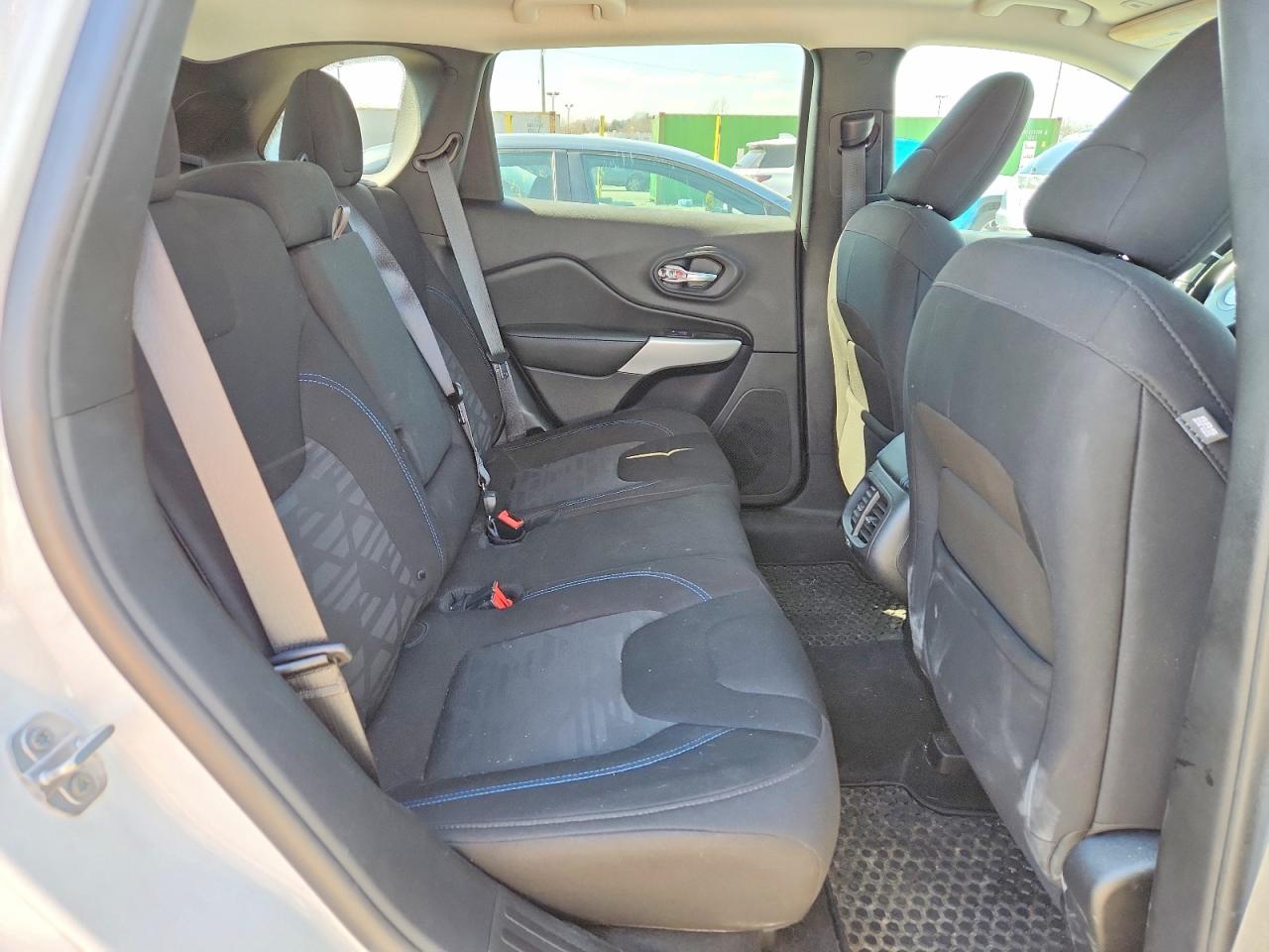 2019 JEEP CHEROKEE LATITUDE photo 41