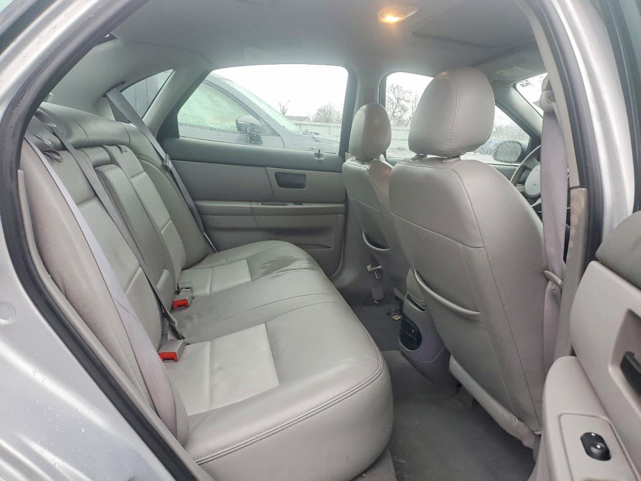 2005 FORD TAURUS SEL photo 10