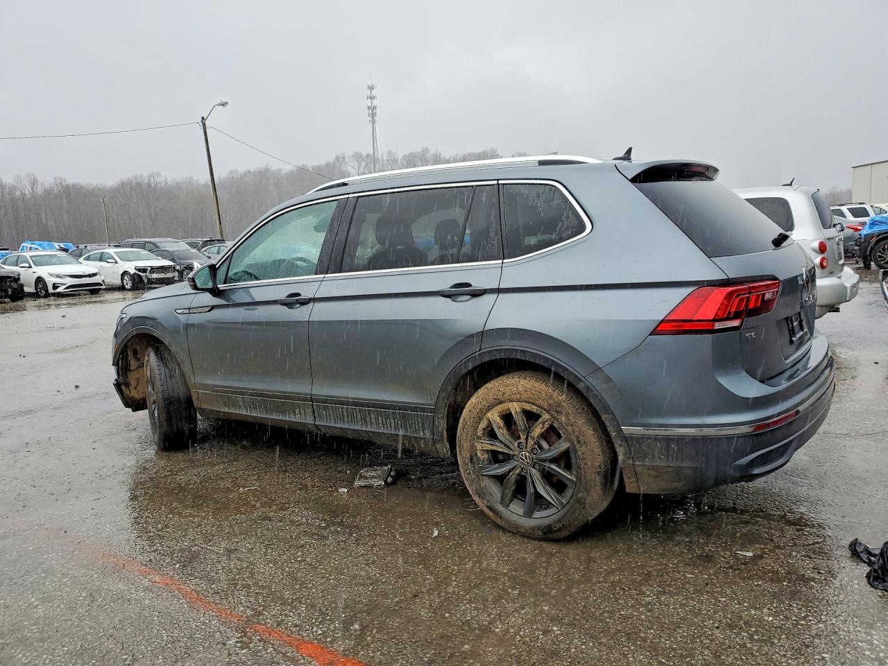 2024 VOLKSWAGEN TIGUAN photo 4