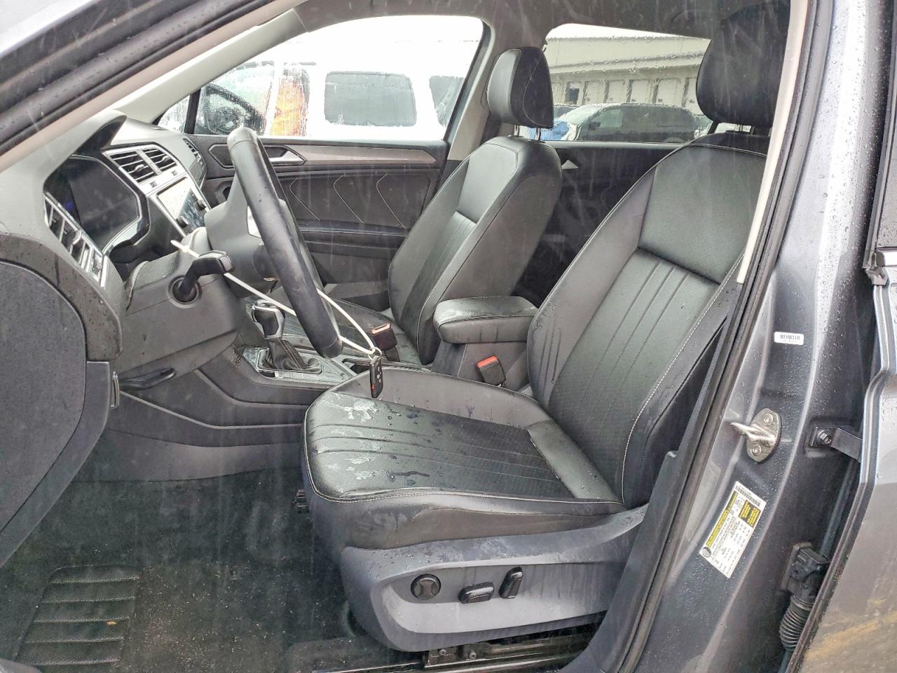 2024 VOLKSWAGEN TIGUAN photo 19