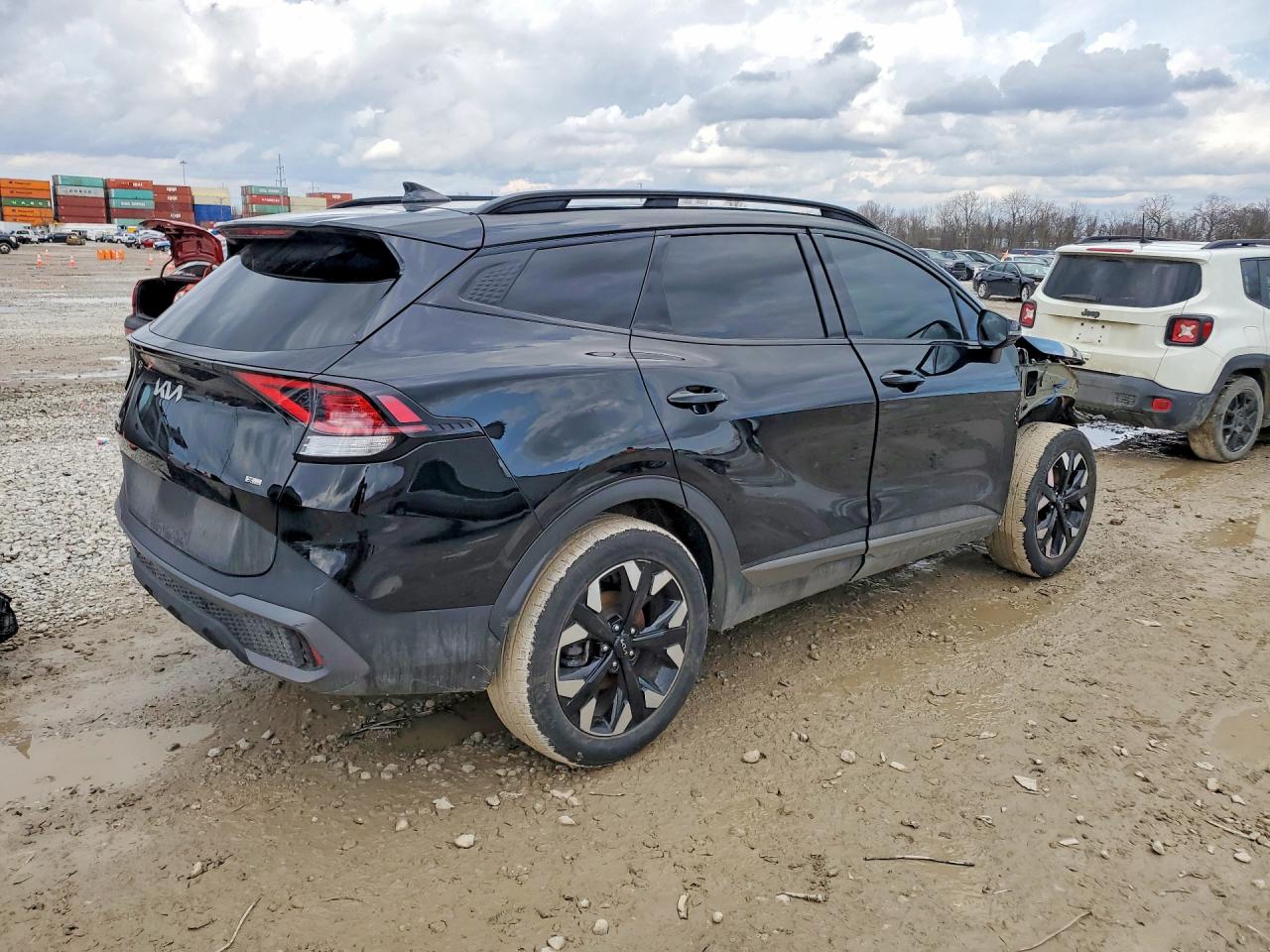 2023 KIA SPORTAGE X-LINE photo 3