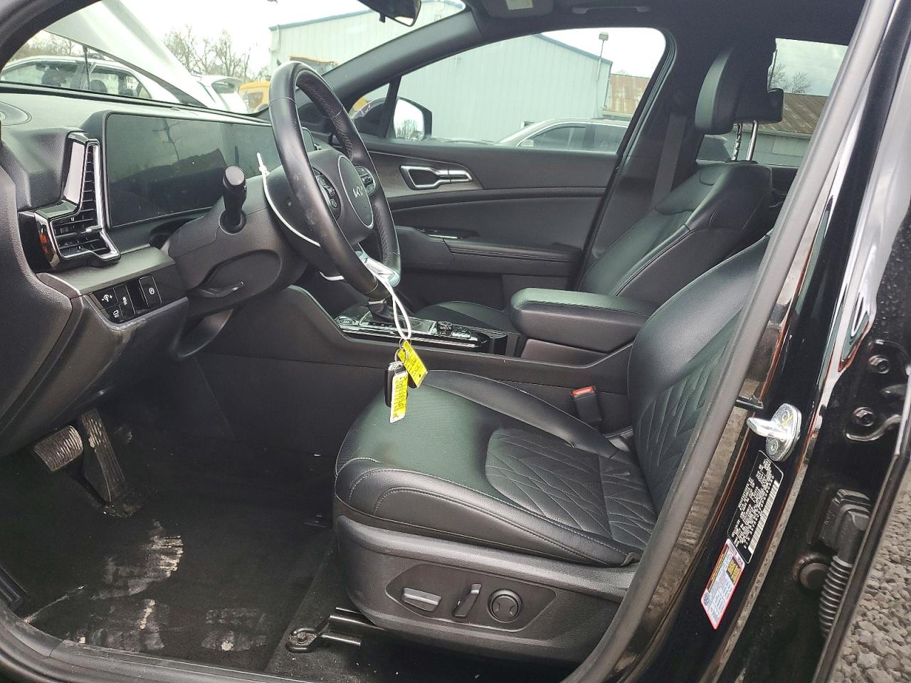 2023 KIA SPORTAGE X-LINE photo 7