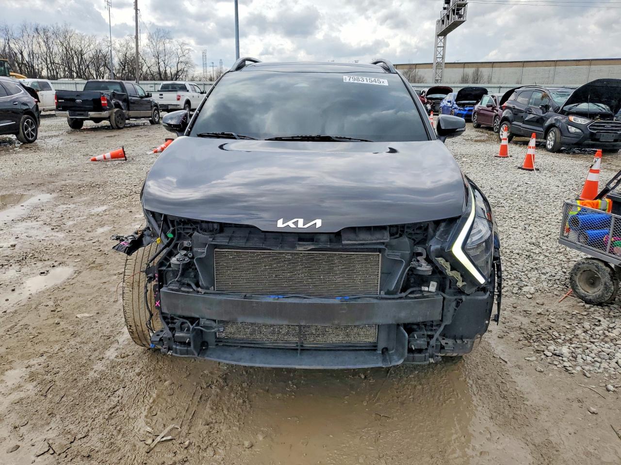 2023 KIA SPORTAGE X-LINE photo 5