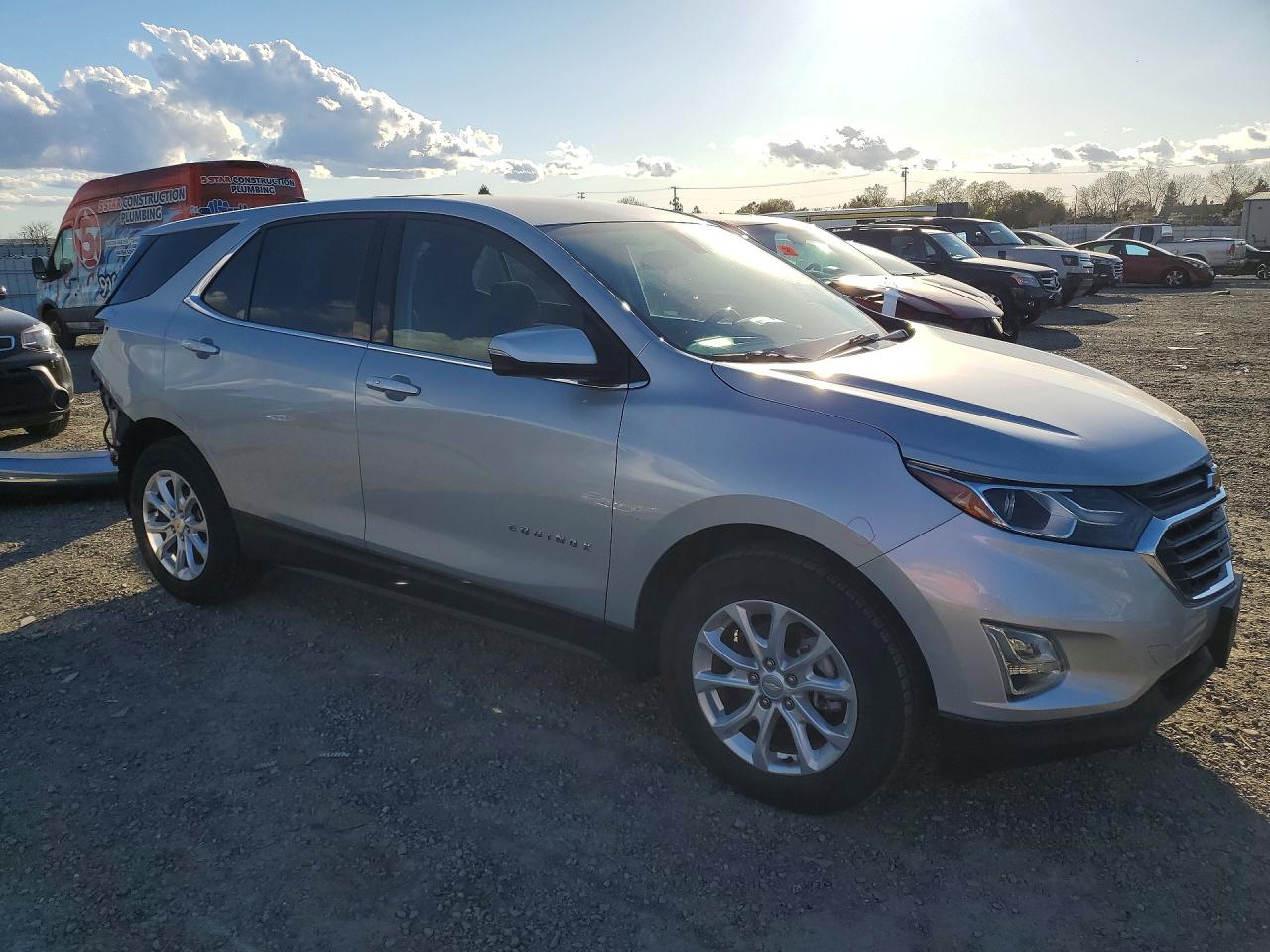 2019 CHEVROLET EQUINOX LT photo 4