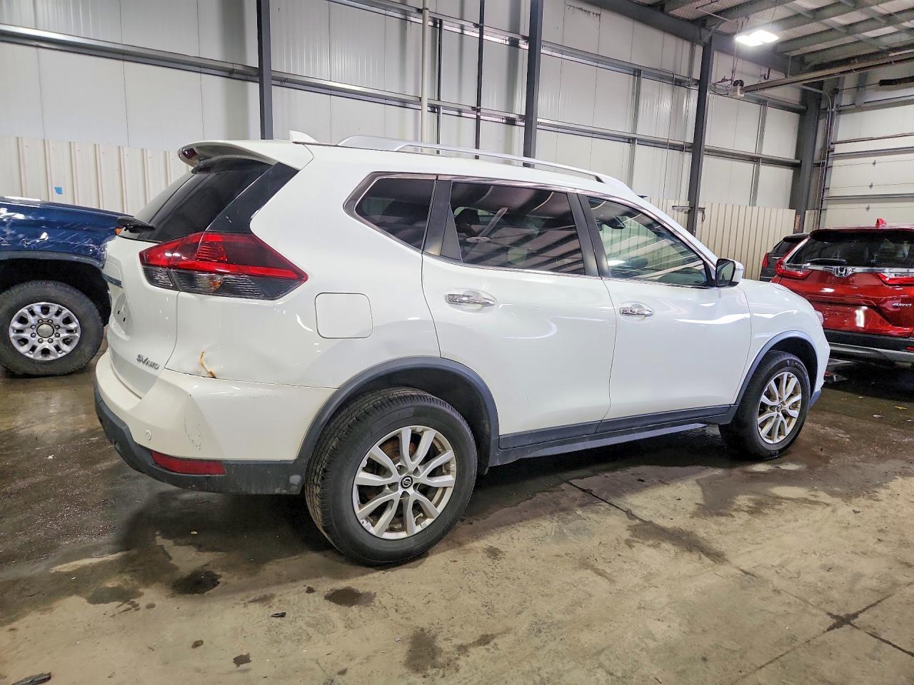 2019 NISSAN ROGUE SV photo 5
