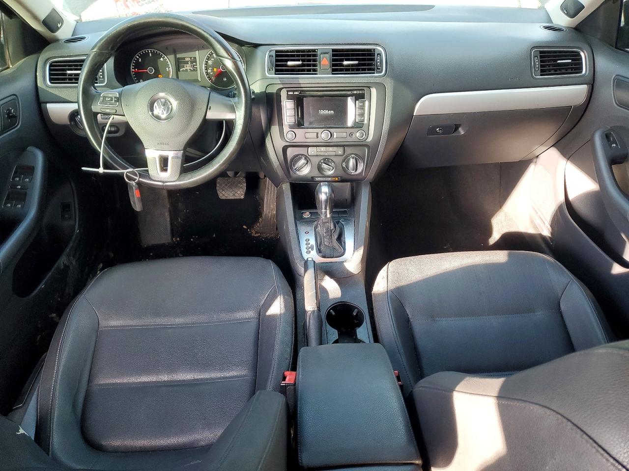 2012 VOLKSWAGEN JETTA TDI photo 8