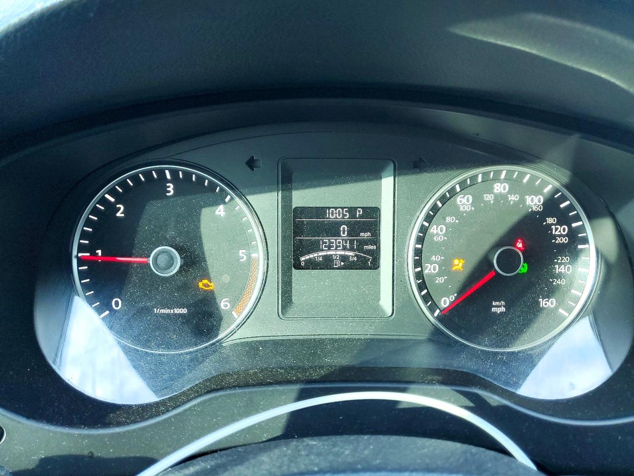 2012 VOLKSWAGEN JETTA TDI photo 9