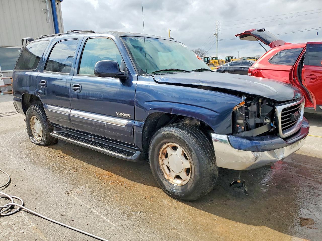 2004 GMC YUKON photo 7