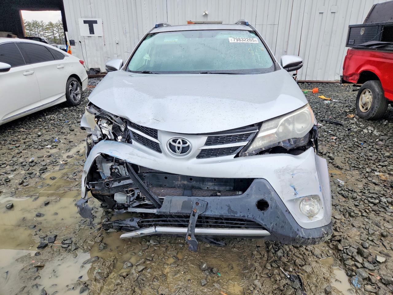 2015 TOYOTA RAV4 XLE photo 5