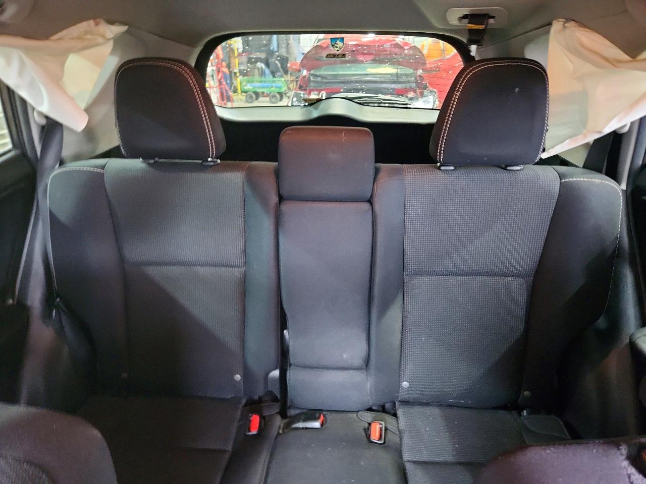 2017 TOYOTA RAV4 XLE photo 10