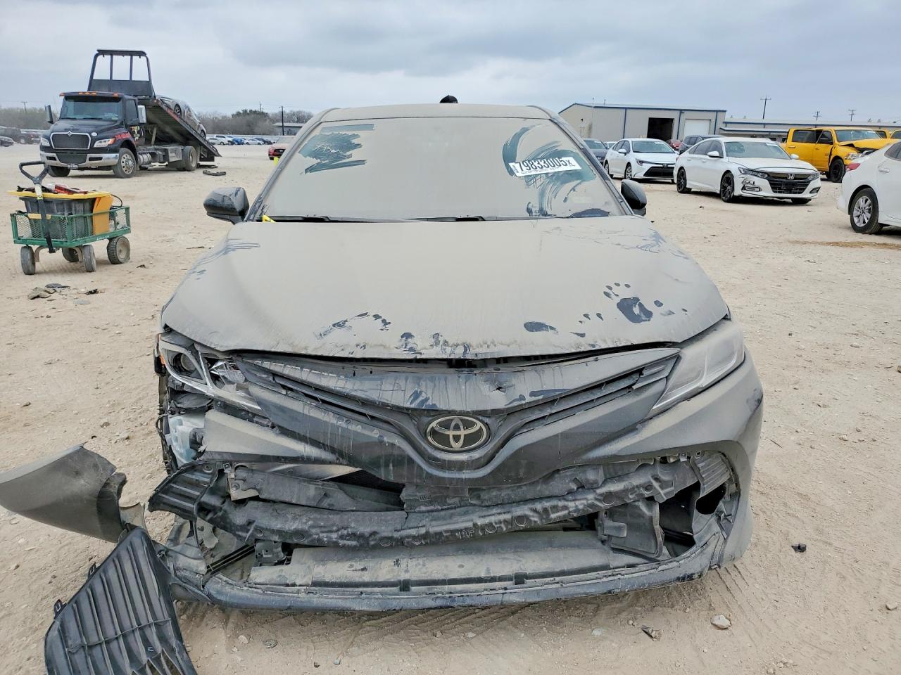 2020 TOYOTA CAMRY LE photo 5